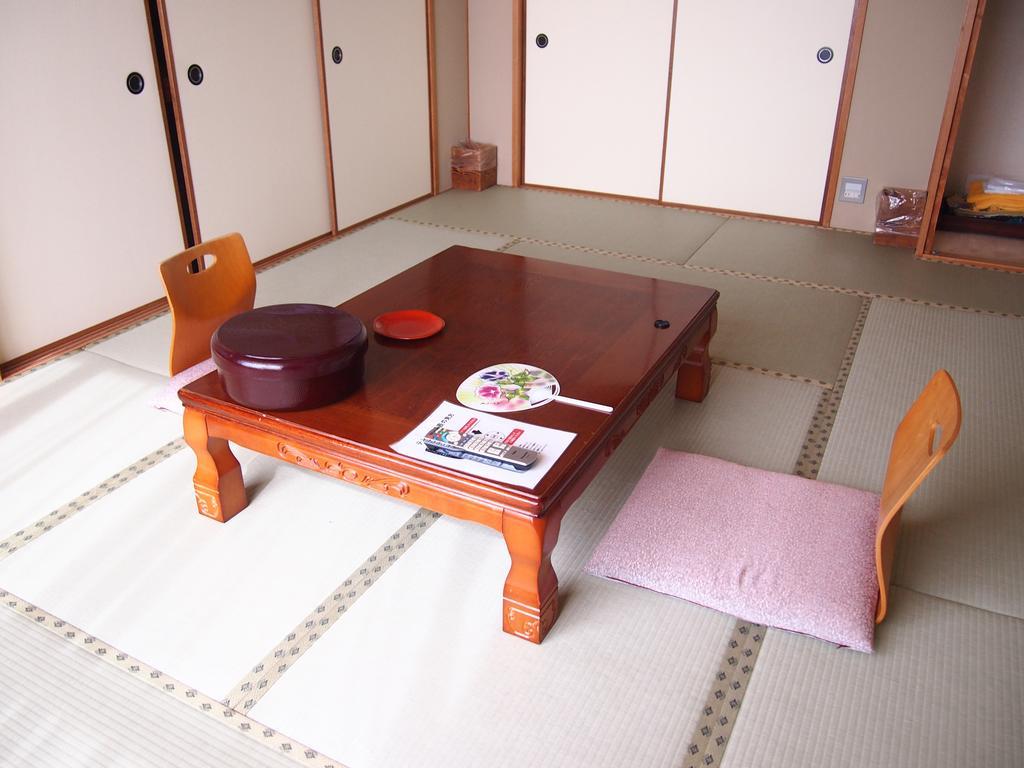 Hotel Hanatemari Shirahama Habitación foto